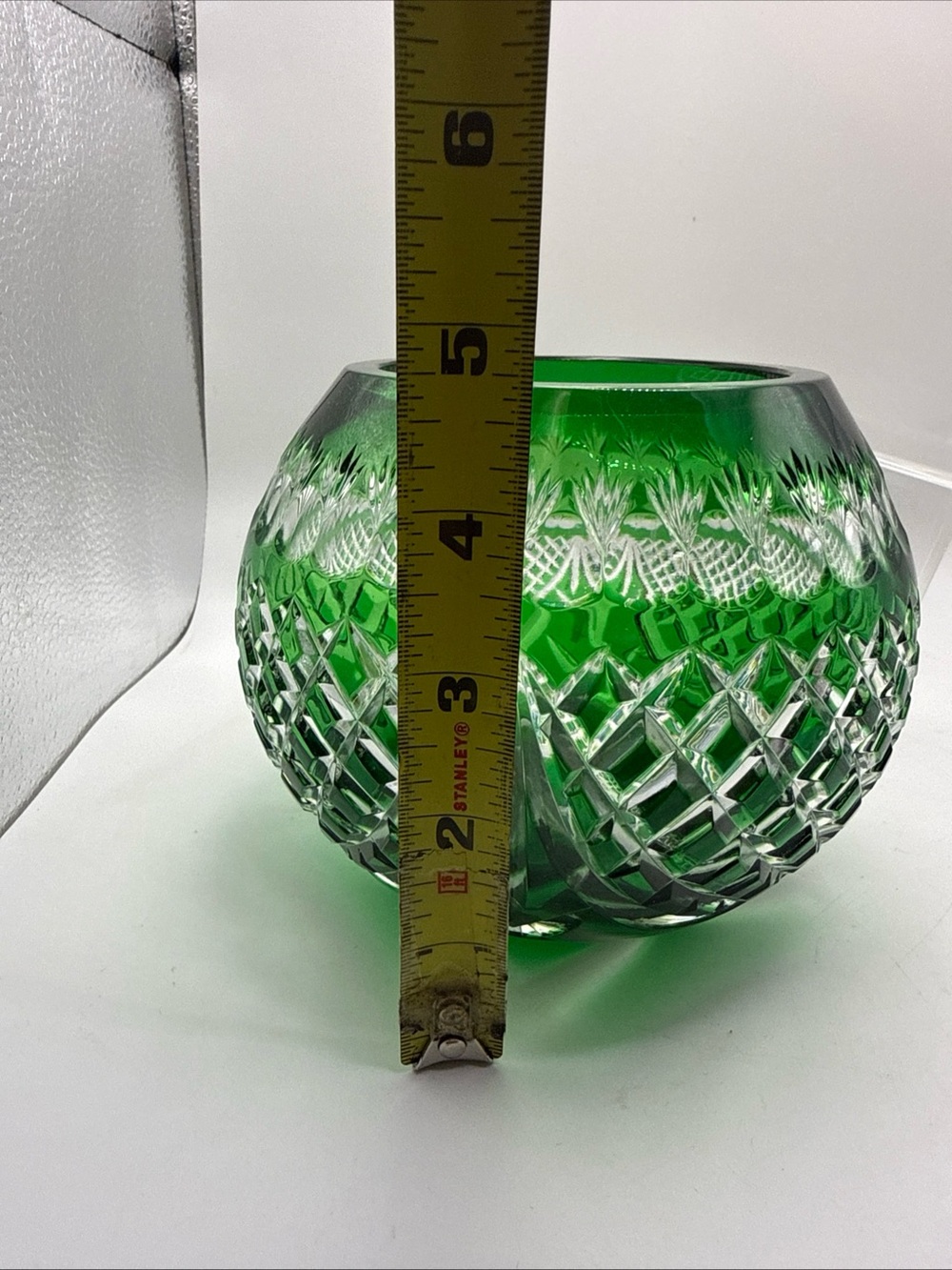 Vintage Crystal Emerald Green Rose/Bowl Vase, 24% Lead Crystal, Hand Cut Appx 5” - Picture 10 of 12